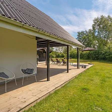 Nyaraló Edith - 1km From The Sea By Interhome *