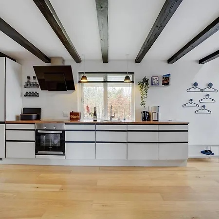 Edith - 1km From The Sea By Interhome Hals