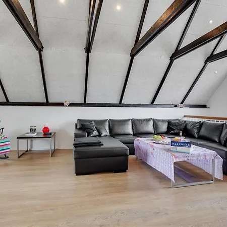 Nyaraló Edith - 1km From The Sea By Interhome *