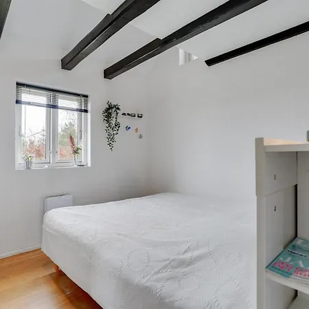 Edith - 1km From The Sea By Interhome *